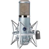AKG P820 Tube ламповый микрофон, предусилитель, SH300 "паук", кейс